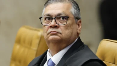 Dino adota o mesmo estilo de Moraes em decisão contra secretário de estado no Maranhão