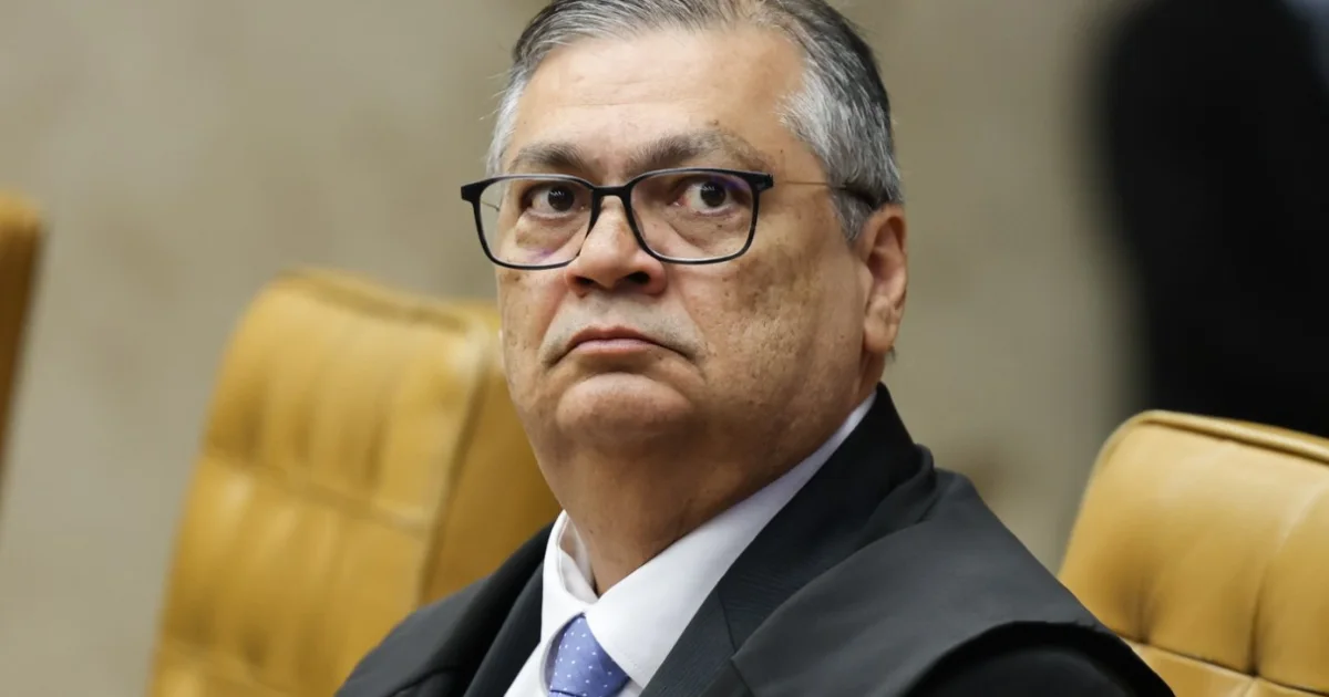 Dino adota o mesmo estilo de Moraes em decisão contra secretário de estado no Maranhão