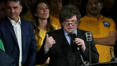 Em convenção de Flávio, Milei prega 'fim do socialismo' e cita 'risco Lula‘