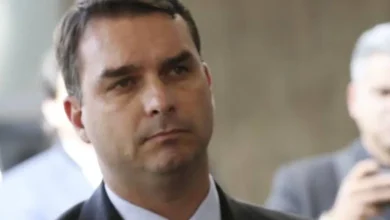 Flávio Bolsonaro falta depoimento na PF e toma decisão no STF