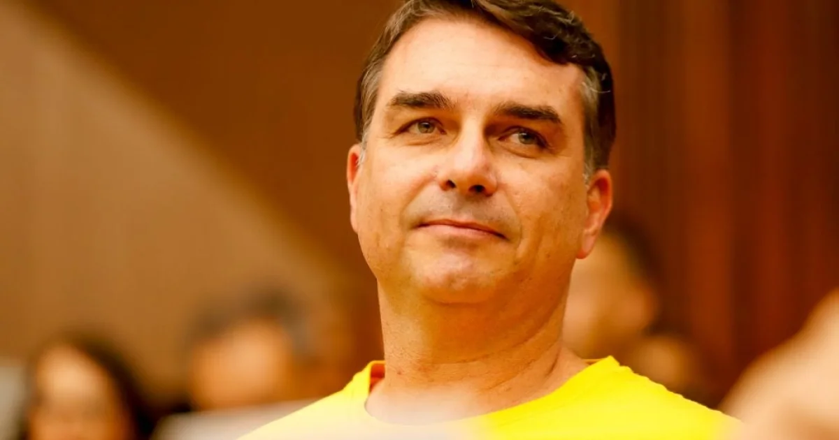 Flávio diz que Lula indicaria mais 4 “Alexandres de Moraes” se eleito