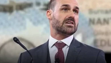 Governo Trump concede green card a Eduardo Bolsonaro em provocação a Lula
