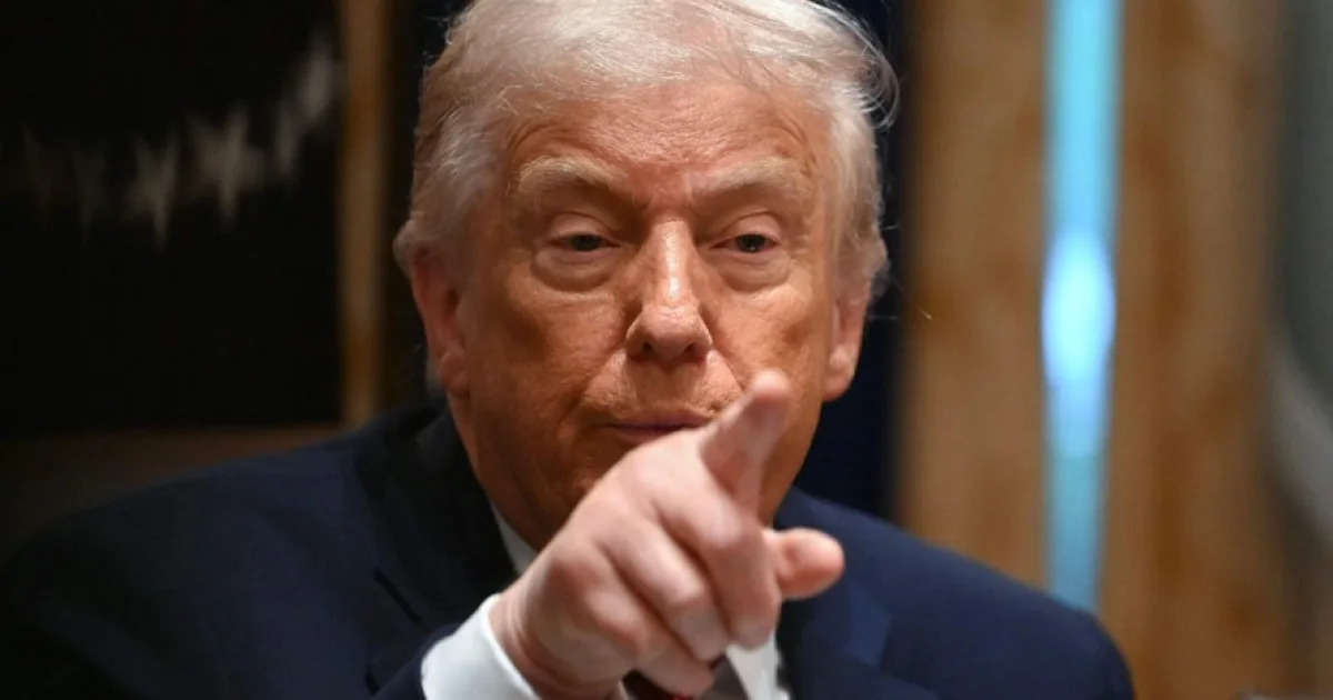 Governo Trump quer investigar urnas eletrônicas no Brasil, diz jornal americano