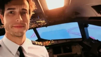 Instrutor abre porta de avião e se joga em pleno voo; motivo surpreende