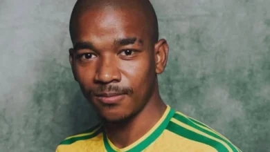 Jogador da seleção sul-africana morre aos 25 anos após disputar a Copa do Mundo