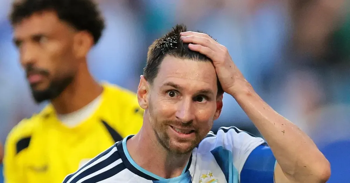 Messi e Vozinha: Um duelo marcante na Copa do Mundo