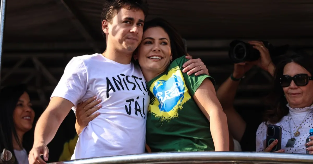Michelle produziu vídeo contra Flávio Bolsonaro com ajuda de Nikolas Ferreira, diz jornalista