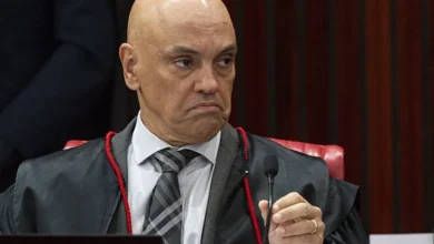 Moraes arquiva antiga investigação contra Bolsonaro