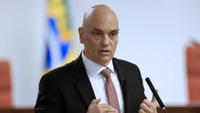 Moraes nega pedido de visita de Javier Milei a Bolsonaro