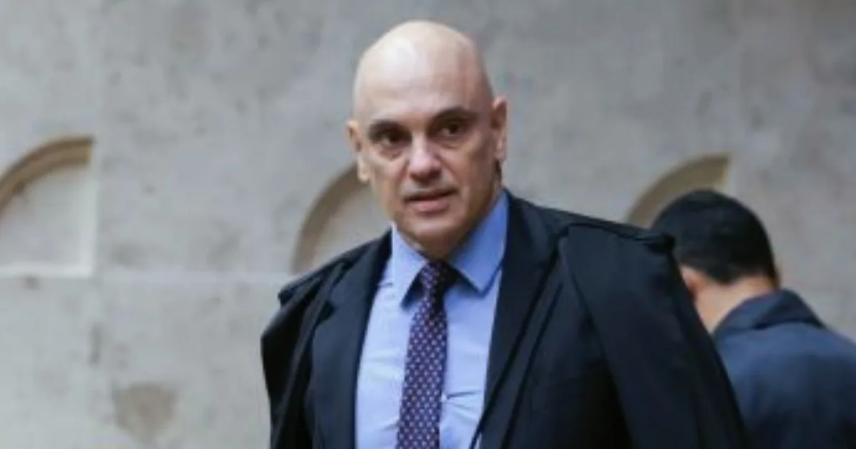 Moraes toma nova decisão após conclusão de inquérito sobre arma de Bolsonaro