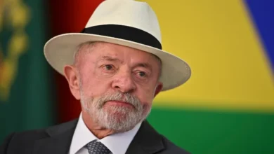 Na Bahia, Lula chama Jaques Wagner de "companheiro de longa data"