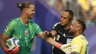 Neymar discute com goleiro e leitura labial conta o que ele realmente disse