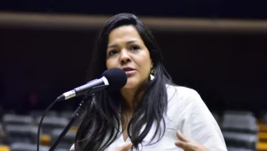 Pivô de crise com Michelle relata ameaças e abandona disputa ao Senado