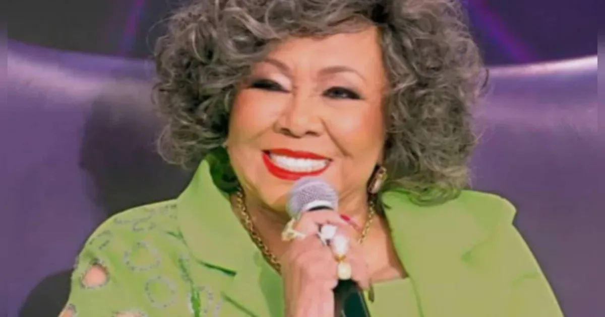 Queda de Alcione durante show preocupa o público