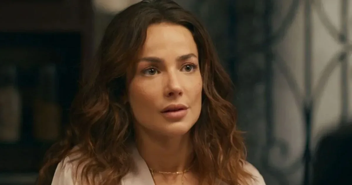 Quem Ama Cuida: Bruna comete surto ao ver Pedro e Adriana juntos