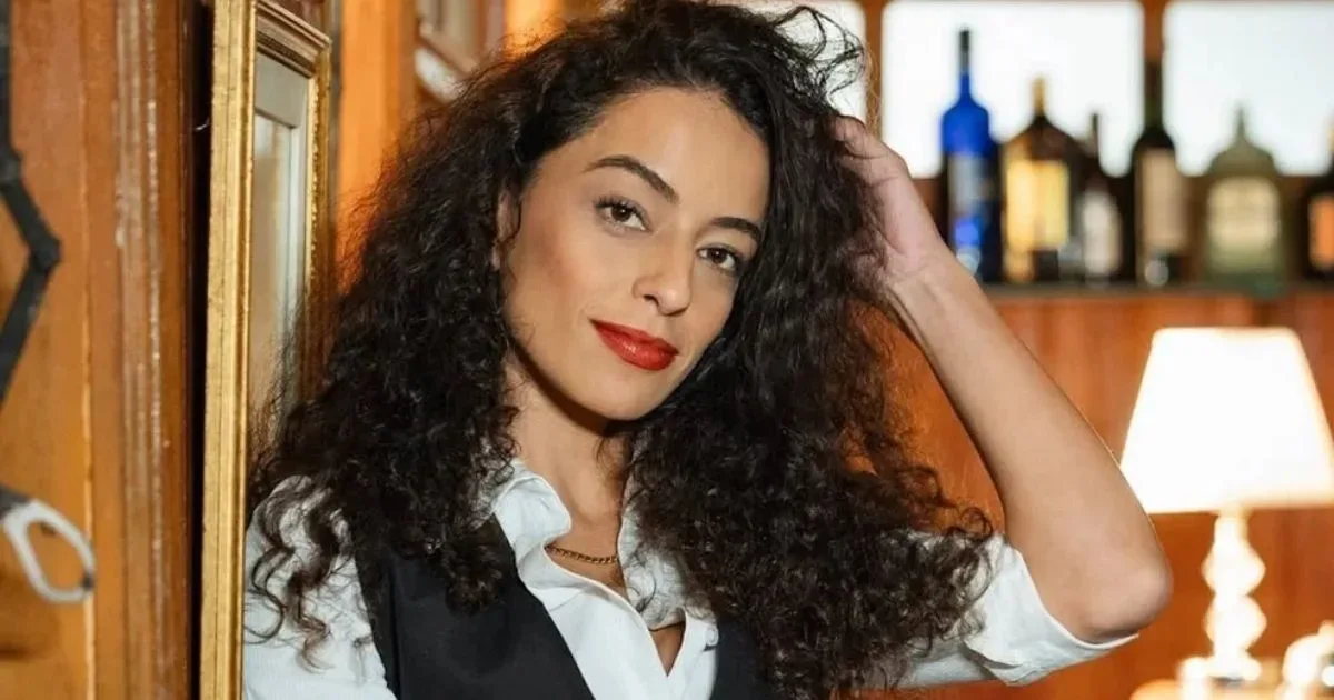 Quem Ama Cuida: Lyris sai da cadeia disposta a acabar com Ulisses