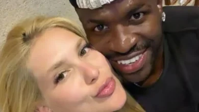 Vini Jr. diverte fãs ao brincar com filho de Virginia durante festa de aniversário