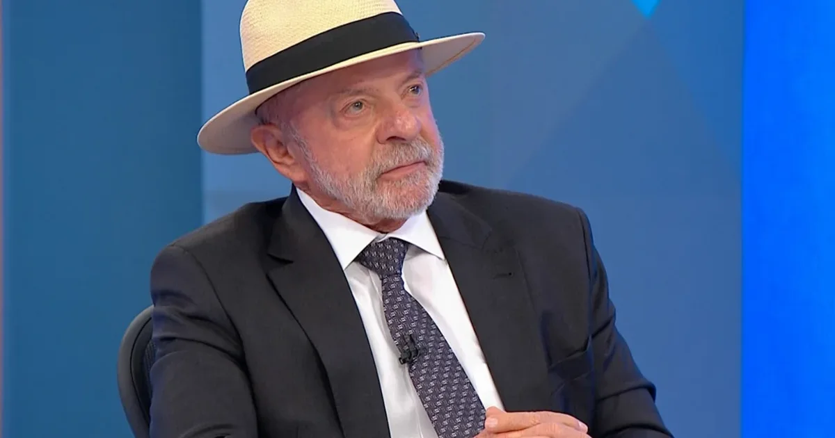 Após mensagens virem a público, Lula parte para cima da PF
