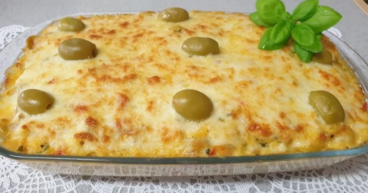 Bacalhau + batatas + creme + muçarela: coloque tudo no forno e prepare um almoço de família de dar água na boca!