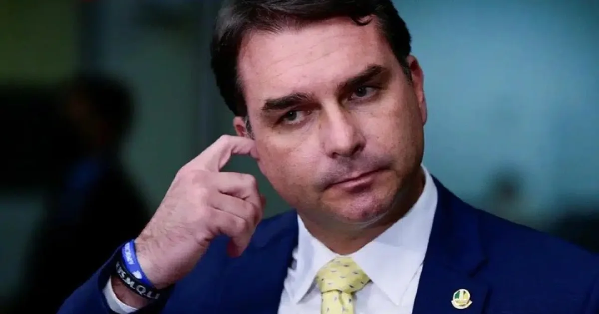 Banco Master: Empresa para qual Flávio Bolsonaro emitiu notas encerra atividades