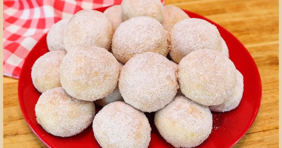 Bolinho de chuva assado: receita fácil, fofinha e perfeita para o café da tarde