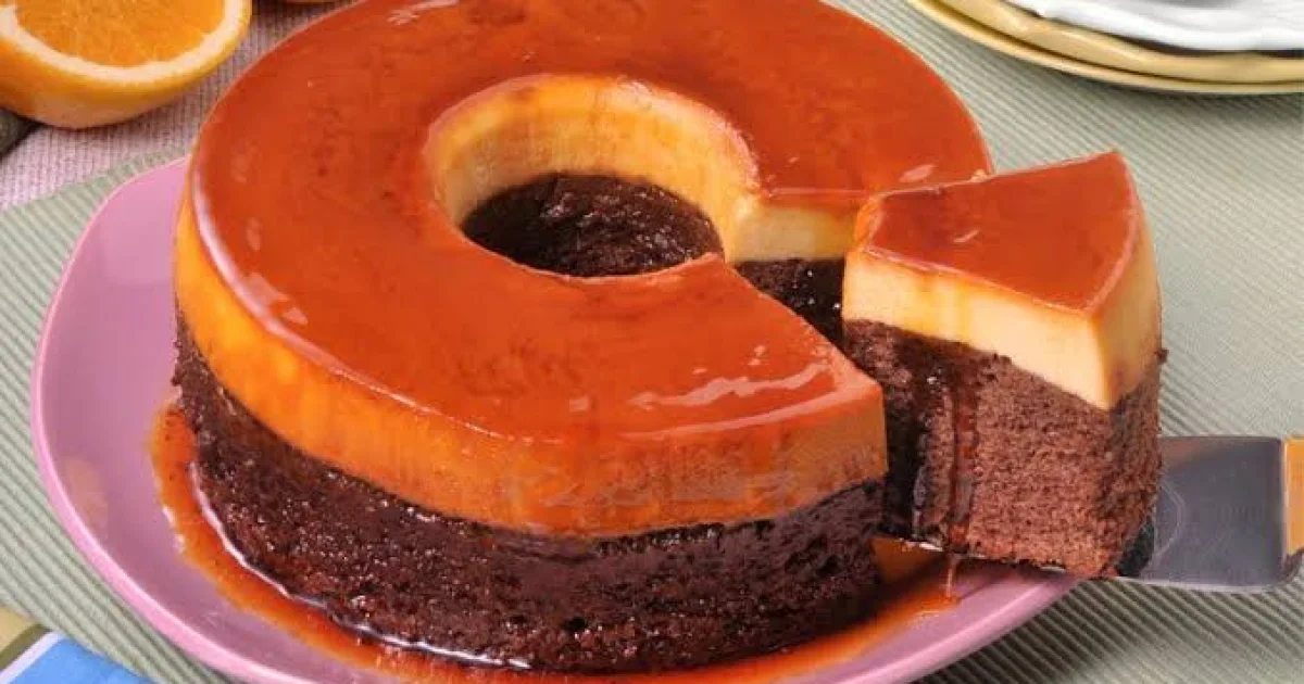 Bolo-pudim: a sobremesa que une duas receitas clássicas em uma única preparação