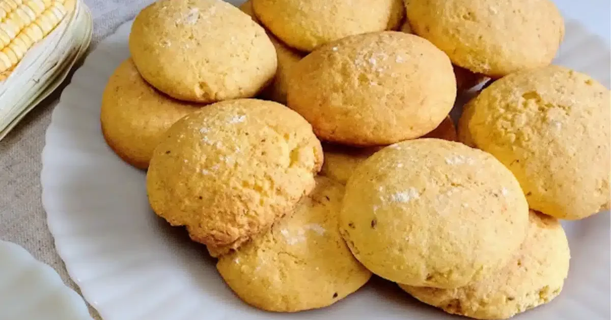 Broa de fubá simples: receita caseira que fica douradinha e perfeita para acompanhar o café