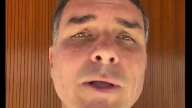 Cadastro eleitoral de Flávio Bolsonaro aponta filiação ao Missão e afeta registro de candidatura