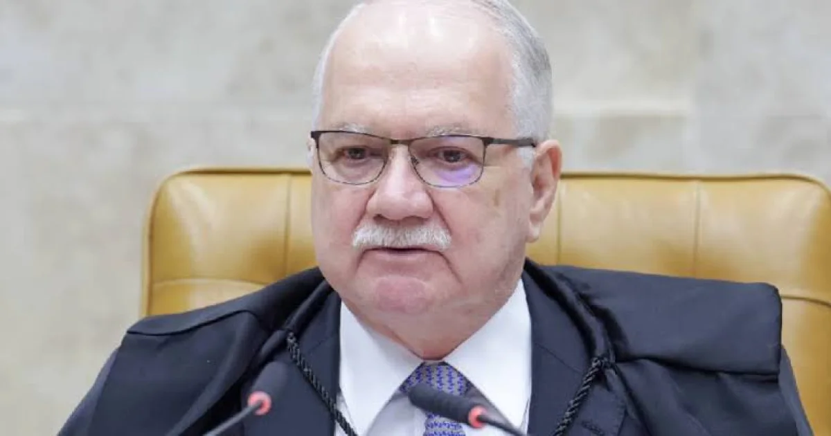 Decisão de Moraes provoca reação de Fachin sobre sigilo da fonte