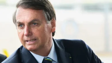Defesa pede autorização para Bolsonaro ir ao dentista; profissional é esposa de Flávio