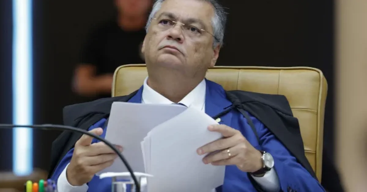 Dino toma nova decisão e PF entra em caso sobre Bolsonaro