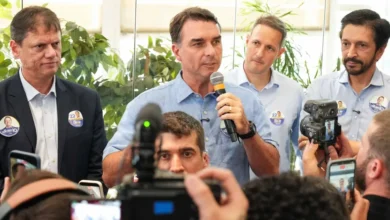 Em São Paulo, Flávio Bolsonaro diz que pretende “entrar para a história”