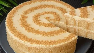 Essa torta de limão fica tão cremosa que ninguém acredita como é fácil preparar! Veja a receita completa.