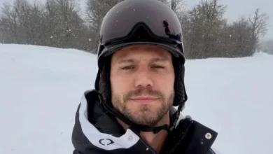 Ex-BBB Jonas passa por apuros durante viagem ao exterior
