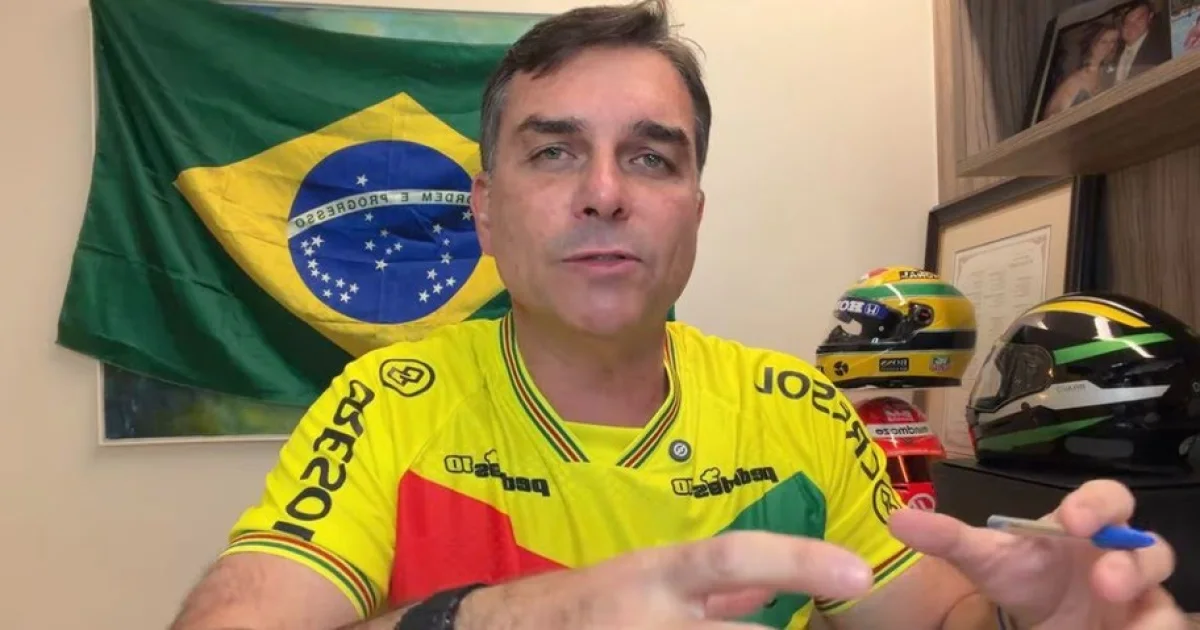 Flávio Bolsonaro sobe o tom e dispara contra Lula