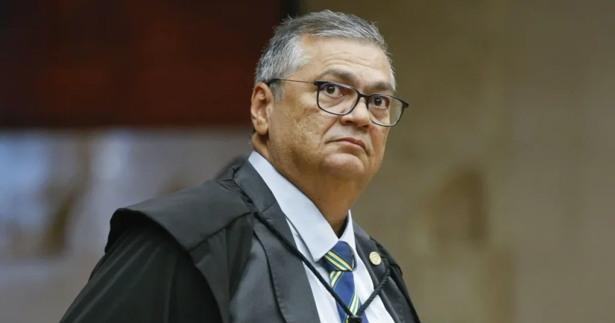 Flávio Dino assume inquérito e fragmenta investigação sobre Lulinha no STF