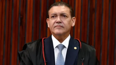 Flávio é alvo de maioria no TSE e caso fica nas mãos de Nunes Marques