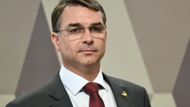 Flávio volta a pressionar Lula em meio a nova polêmica