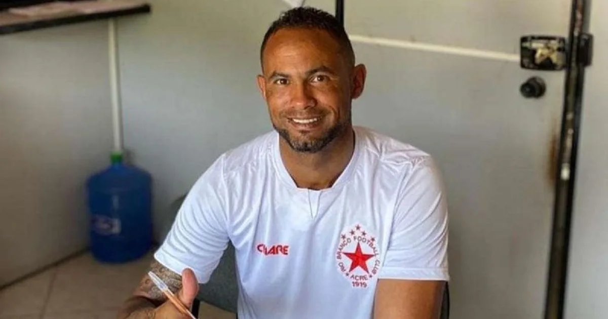 Goleiro Bruno aciona a Band na Justiça e pede R$ 4 milhões de indenização