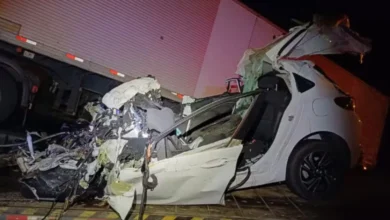 Homem busca os dois filhos para passar o dia dos pais juntos, mas os três morrem em acidente em PE