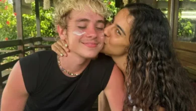 Juliano Floss anuncia fim do relacionamento com Marina Sena