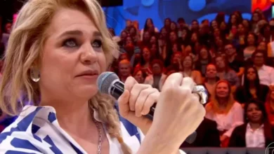 Luciano Huck comete erro ao apresentar Isabel Teixeira