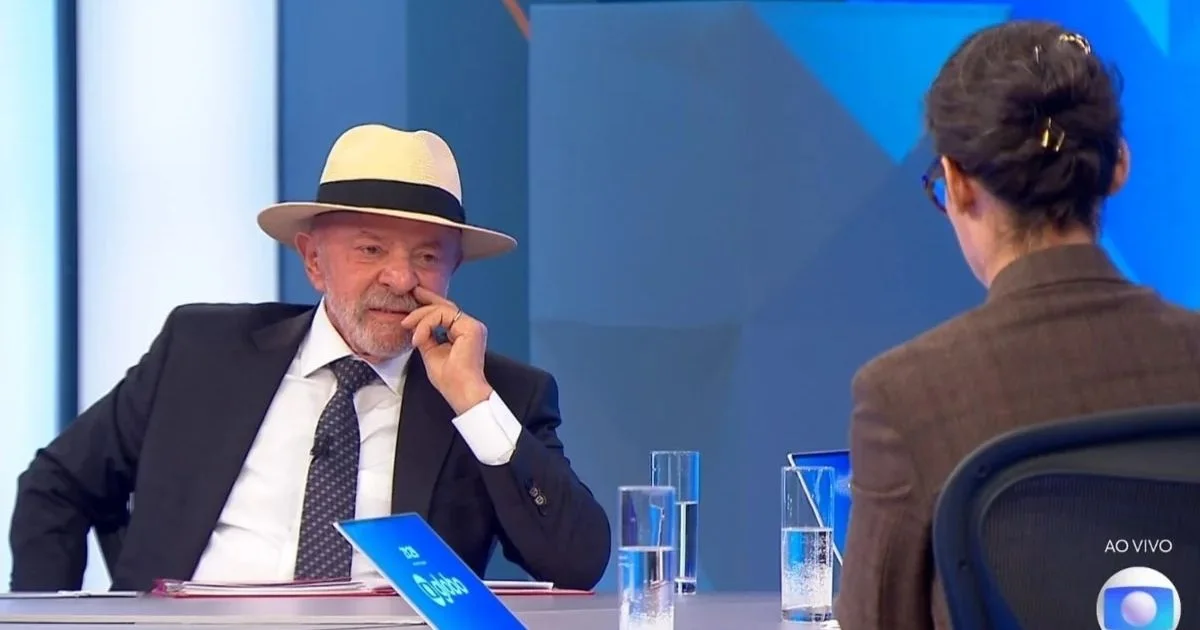 Lula cobra o inesquecível PowerPoint ao vivo na Globo e Tralli dá invertida
