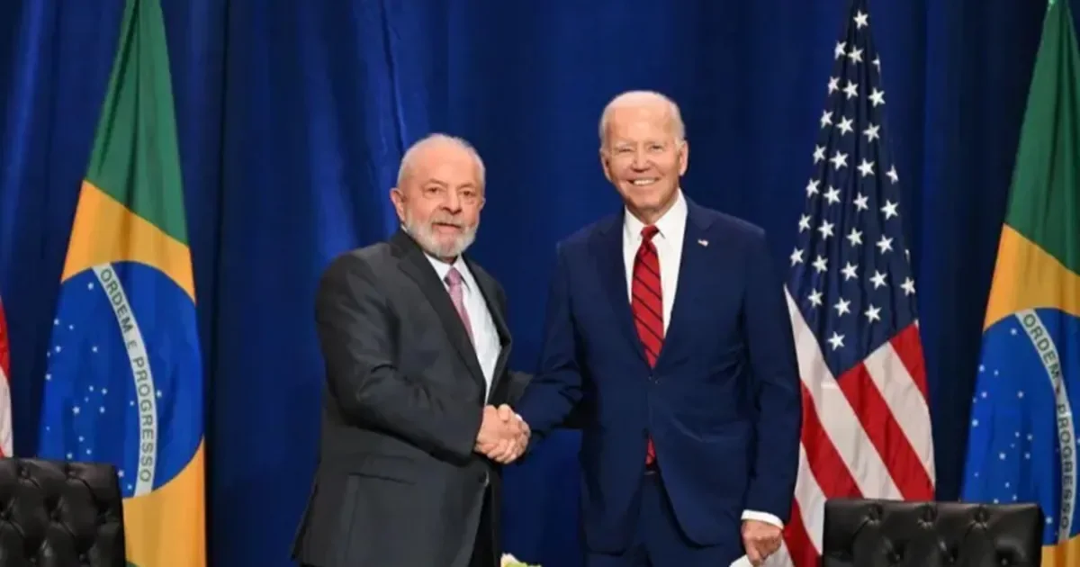 'Lula vive um efeito Biden', diz cientista política americana sobre desânimo do eleitorado brasileiro por conta de acertos
