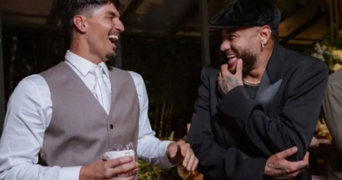 Neymar brinca sobre look no casamento de Gabriel Medina