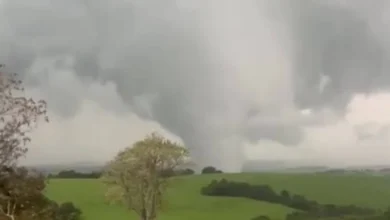 Novo fenômeno causa danos em imóveis e estruturas durante a passagem da tempestade