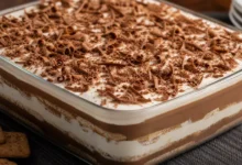 Pavê de Chocolate Cremoso: Receita Fácil Que Sempre Faz Sucesso