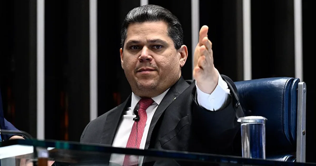 PECs da escala 6×1 e da Segurança são oficialmente enviadas para CCJ