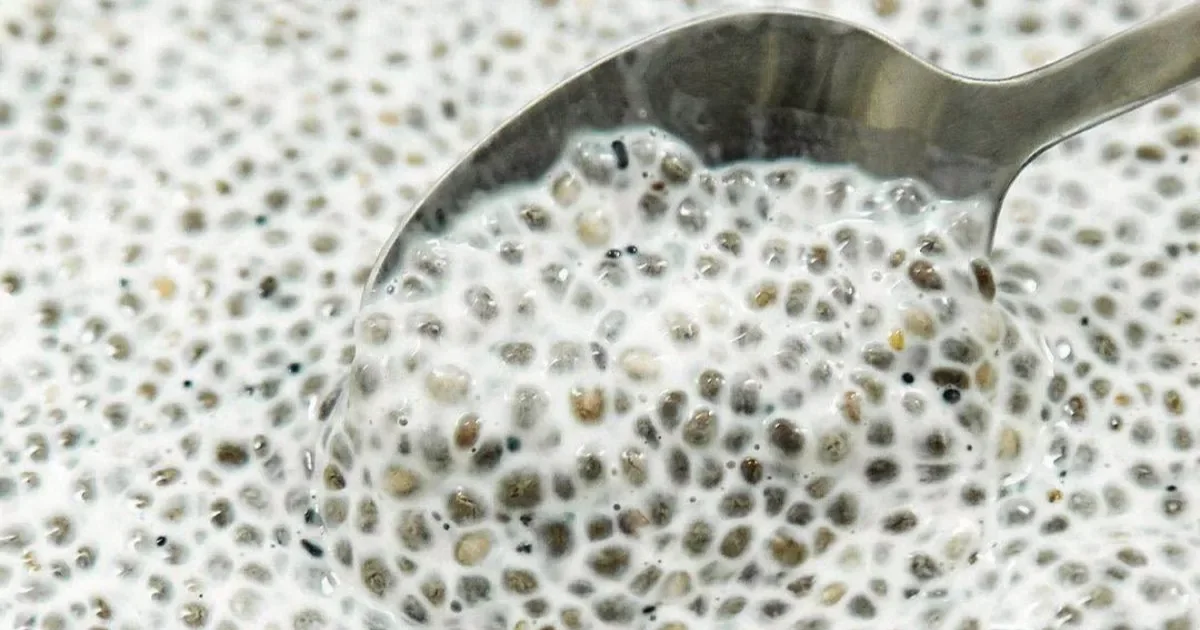 Pequena, mas cheia de nutrientes: Conheça os benefícios e o cuidado importante com essas sementes