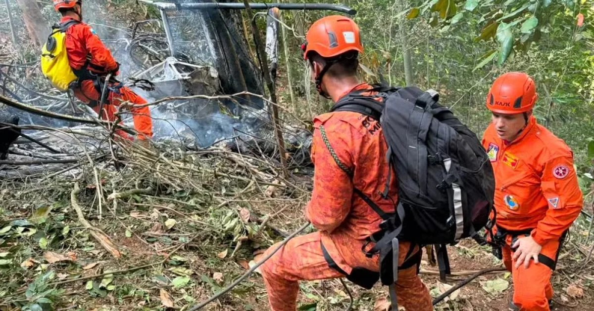 Quatro pessoas morrem em queda de helicóptero perto da Vista Chinesa, na Zona Sul do Rio​​​​​​​​​​​​​​​​​​​​​​​​​​​​​​​​​​​​​​​​​​​​​​​​​​